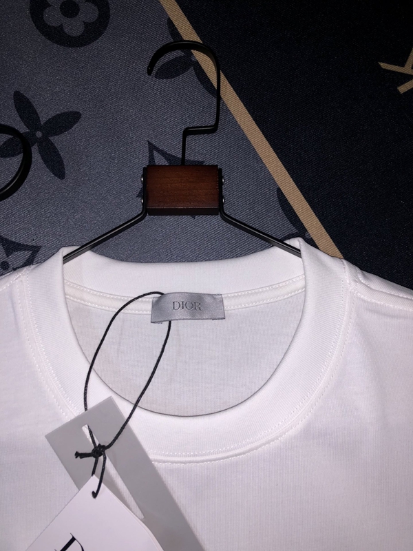 ブランドTシャツ細部ディテール